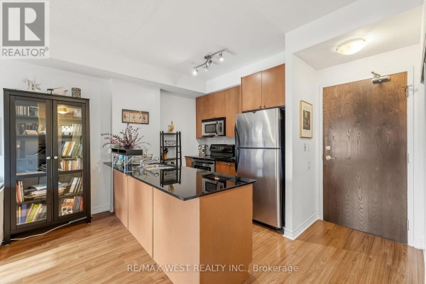 Bedroom - 402 - 4196 Dundas Street W, Toronto, ON M8X0A3 Photo 4