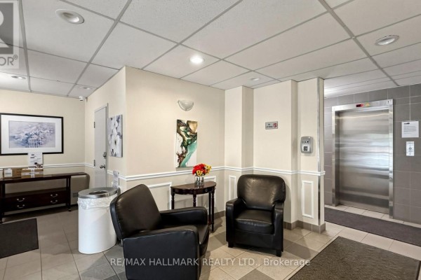 Bedroom - 402 - 49 Queen Street E, Mississauga, ON L5G4N6 Photo 4