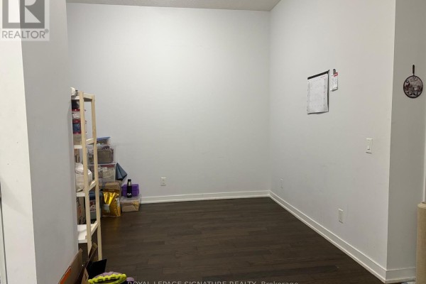 Bedroom - 402 - 510 Curran Place, Mississauga, ON M5J1B5 Photo 3