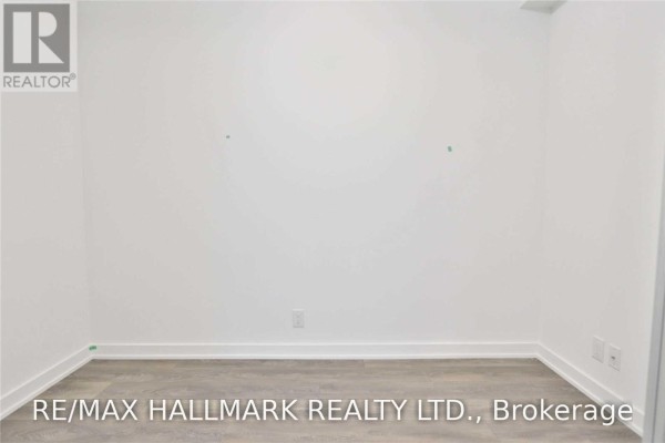 Kitchen - 402 - 609 Avenue Road, Toronto, ON M4V2K3 Photo 3