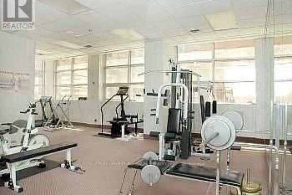 402 - 736 Bay Street, Toronto, ON M5G1N6 Photo 5