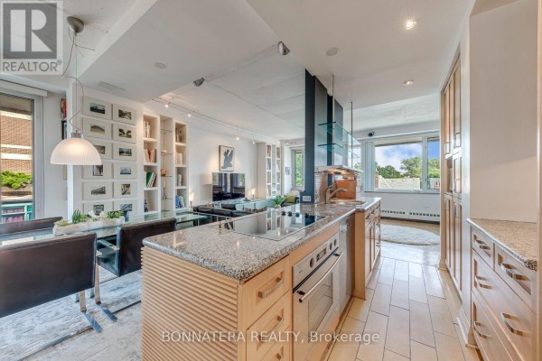 402 - 74 Spadina Road, Toronto, ON M5R2T5 Photo 4