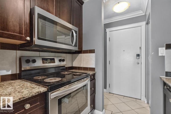 #402 10625 83 Av Nw, Edmonton, AB T6E2E3 Photo 5