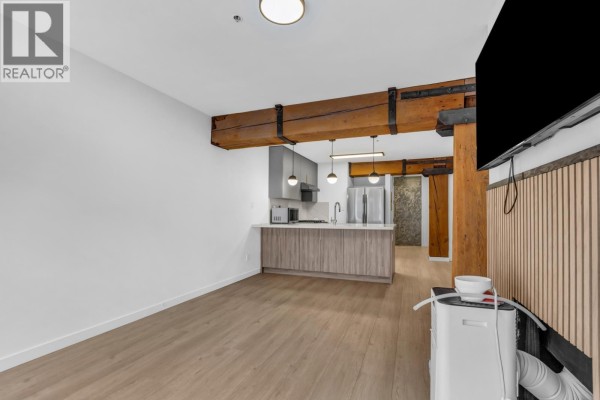 402 1178 Hamilton Street, Vancouver, BC V6B2S2 Photo 2