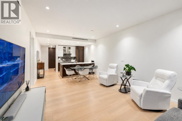 402 1355 Bellevue Avenue, West Vancouver, BC V7T0B4 Photo 4