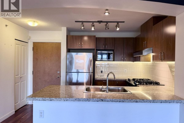 402 3082 Dayanee Springs Boulevard, Coquitlam, BC V3E0A3 Photo 4