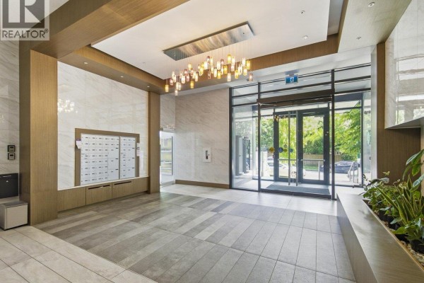 402 5693 Elizabeth Street, Vancouver, BC V5Y3K1 Photo 3
