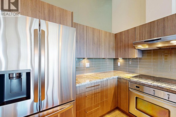 402 650 Evergreen Place, North Vancouver, BC V7N0A5 Photo 4