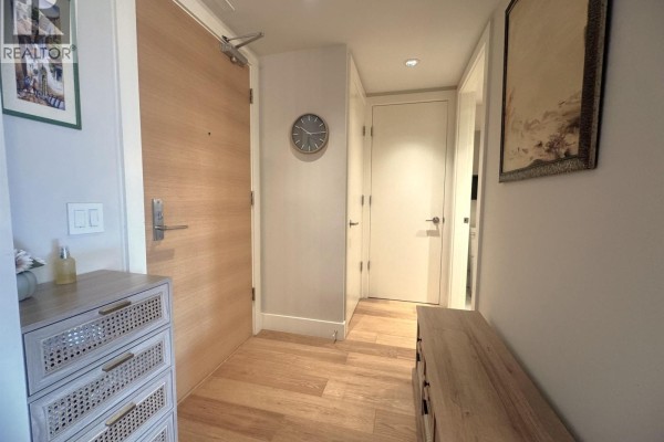402 866 Arthur Erickson Place, West Vancouver, BC V7T0B2 Photo 5