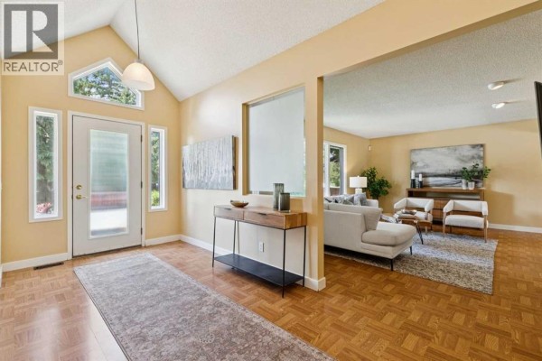 Family room - 402 Brunswick Avenue Sw, Calgary, AB T2S1N8 Photo 5