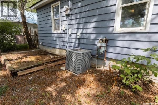3pc Bathroom - 402 Grand Avenue, Luseland, SK S0L2A0 Photo 4