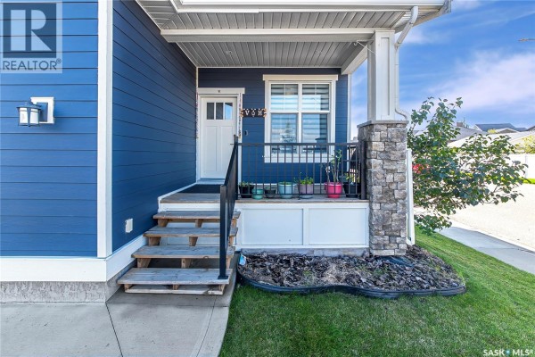Den - 402 Meadows Boulevard, Saskatoon, SK S7V0E7 Photo 4