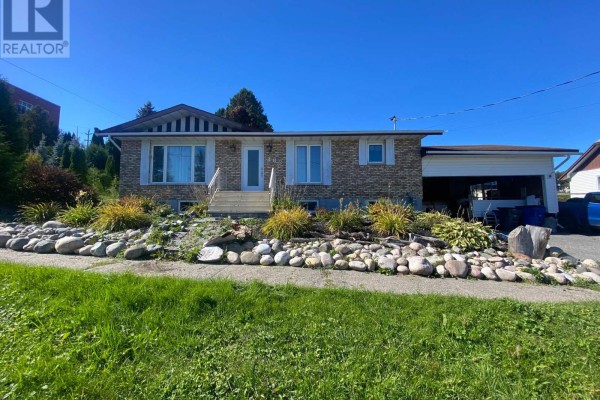 402 Meridian Avenue, Temiskaming Shores