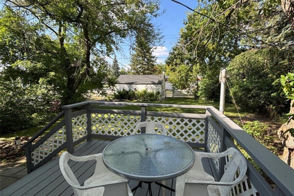 402 Richhill Avenue E, Elkhorn, MB R0M0N0 Photo 5