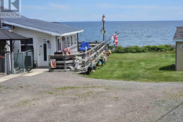 Living room - 402 Smith Point Road, Fox Harbour, NS B0K1Y0 Photo 2