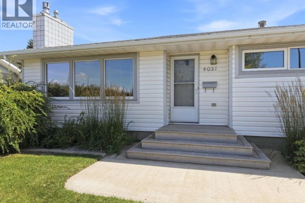 4021 Embury Crescent, Red Deer, AB, photo 2