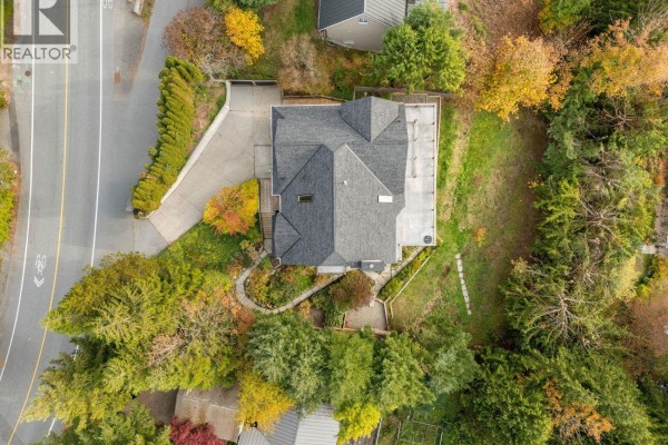 40222 Skyline Drive, Squamish, BC V0N3G0 Photo 2