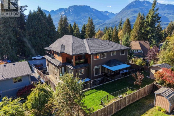 40231 Kintyre Drive, Squamish, BC V0N1T0 Photo 2