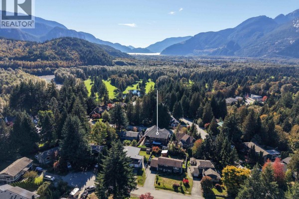 40231 Kintyre Drive, Squamish, BC V0N1T0 Photo 3