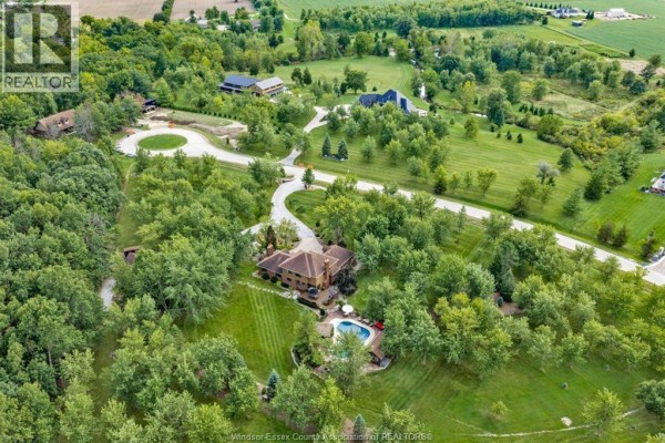 4024 Hickory Acres Drive, Harrow