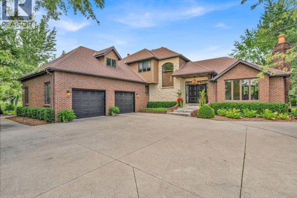 2pc Bathroom - 4024 Hickory Acres Drive, Harrow, ON N0R1G0 Photo 4