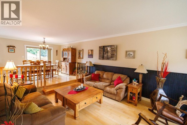 Family room - 4028 Munroe Street, Terrace, BC V8G3C5 Photo 4