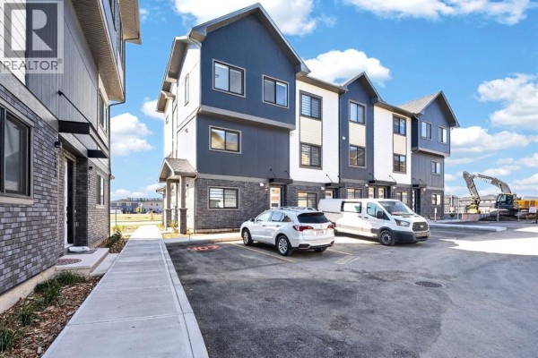 403, 200 Belvedere Boulevard Se, Calgary