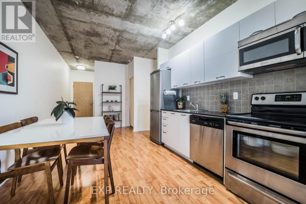 Primary Bedroom - 403 - 150 Sudbury Street, Toronto, ON M6J3S8 Photo 4