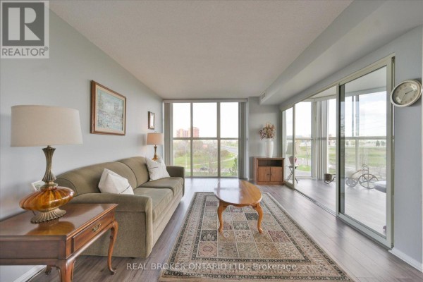 Bedroom 2 - 403 - 600 Rexdale Boulevard, Toronto, ON M9W6T4 Photo 5