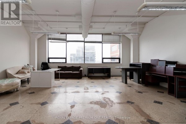 403 - 672 Dupont Street, Toronto, ON M6G1Z6 Photo 5