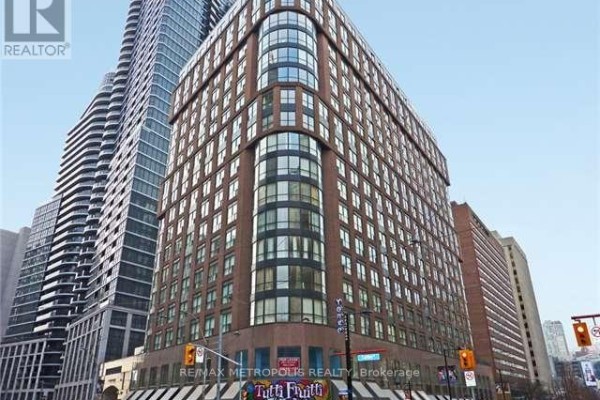 403 - 7 Carlton Street, Toronto