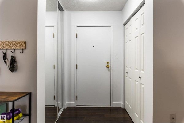 Den - #403 10335 118 St Nw, Edmonton, AB T5K1Y6 Photo 3
