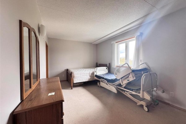 Primary Bedroom - 403 125 Centre Avenue E, Altona, MB R0G0B0 Photo 4