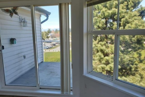 403 12739 72 Ave Avenue, Surrey, BC V3W2M7 Photo 3