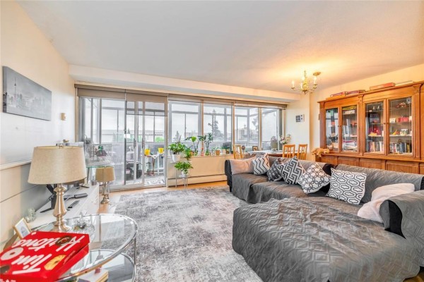 Living room - 403 1305 Grant Avenue, Winnipeg, MB R3M1Z7 Photo 2