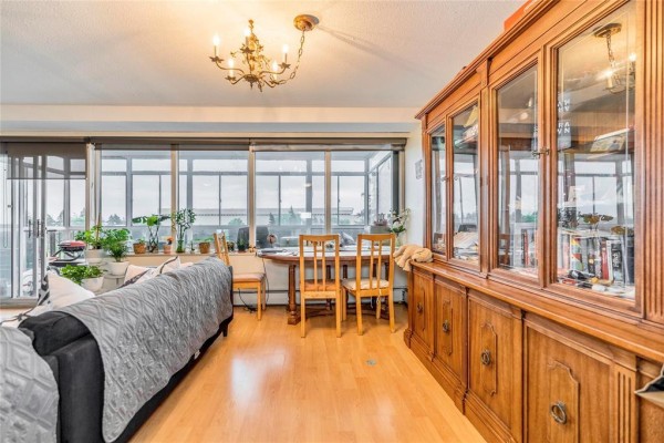 Eat in kitchen - 403 1305 Grant Avenue, Winnipeg, MB R3M1Z7 Photo 4