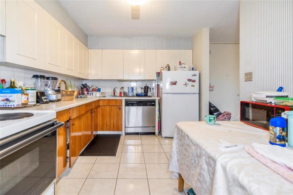 403 1305 Grant Avenue, Winnipeg, MB R3M1Z7 Photo 5