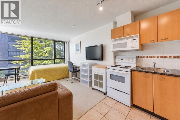 403 1367 Alberni Street, Vancouver, BC V6E4R9 Photo 4