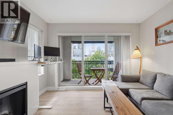 403 2088 Beta Avenue, Burnaby, BC V5C0C8 Photo 2