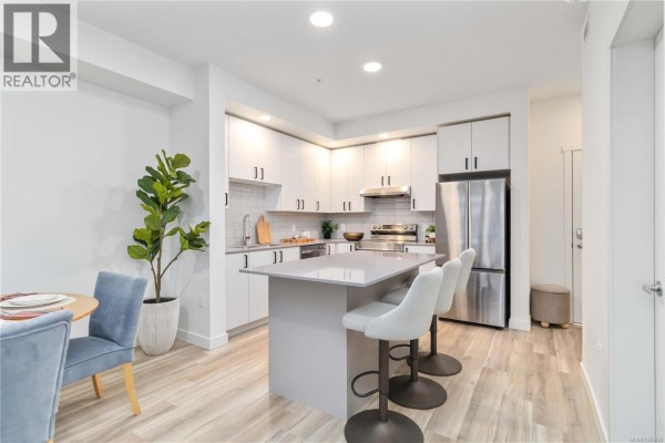 Kitchen - 403 2390 City Gate Blvd, Langford, BC V9B7E8 Photo 4