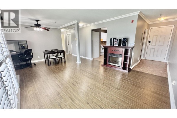 403 2983 Cambridge Street, Port Coquitlam, BC V3B7N7 Photo 4