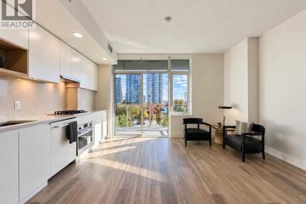 403 4433 Alaska Street, Burnaby