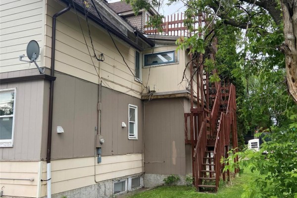 403 7th Street, Brandon, MB, photo 3