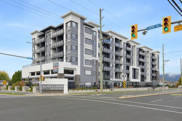 403 8423 Cedar Street, Mission, BC V4S1A1 Photo 2