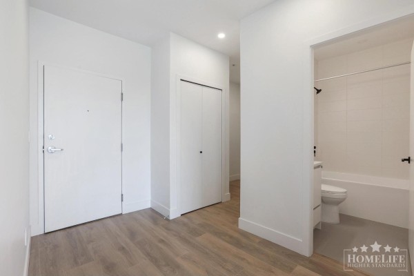 403 8496 120 Street, Surrey, BC V3W3N5 Photo 5