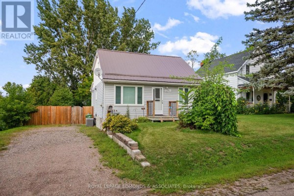 403 Alfred Street, Pembroke, ON, photo 2