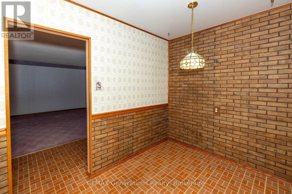 Primary Bedroom - 403 Churchill Drive W, Thunder Bay, ON P7C1V6 Photo 4