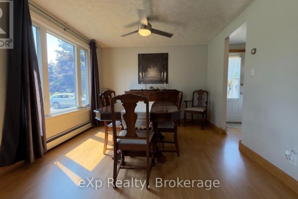 Dining room - 403 Highland Drive, Kincardine, ON N2Z1X3 Photo 5