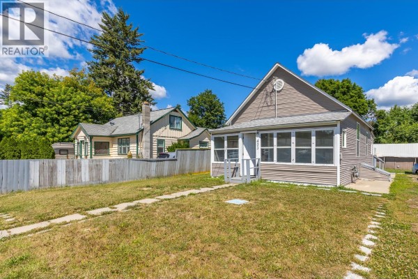 Laundry room - 403 Howard Avenue, Enderby, BC V0E1V2 Photo 4