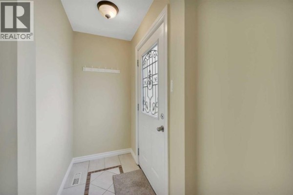 Bedroom - 4030 51a Street, Red Deer, AB T4N2B3 Photo 2